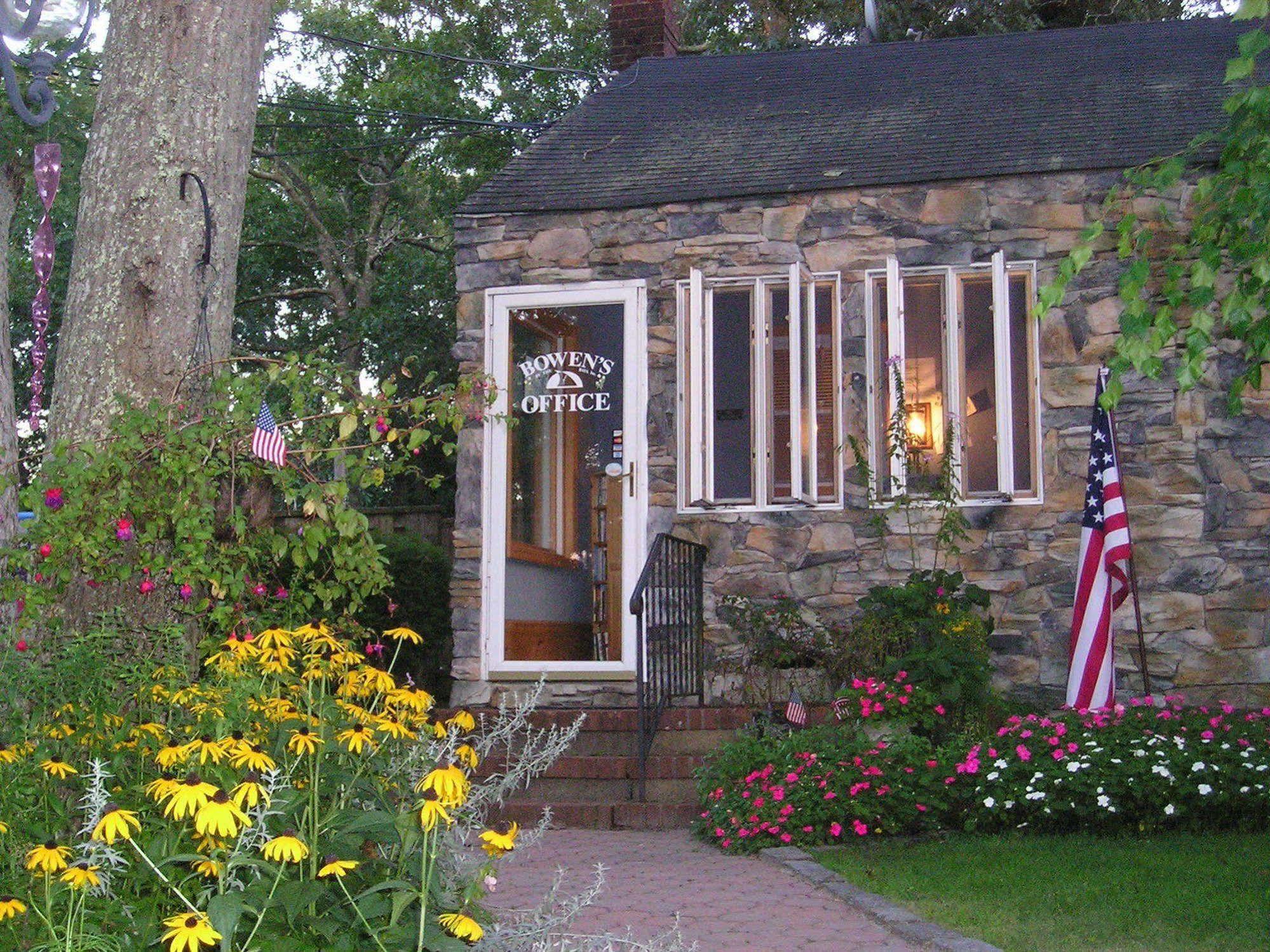 Hamptons Vacation Inn Hampton Bays Exterior photo